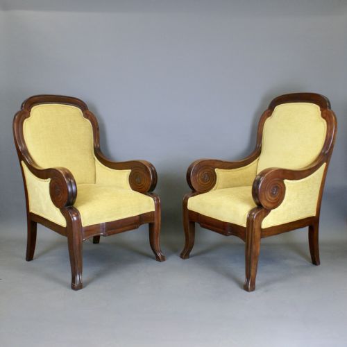 AN IMPRESSIVE PAIR OF LIBRARY ARM CHAIRS - ADDITIONAL PHOTO 2
