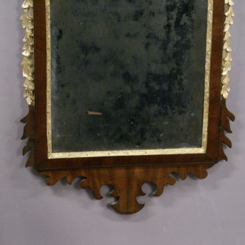 AN 18TH CENTURY MAHOGANY PARCEL GILT MIRROR - ADDITIONAL PHOTO 2