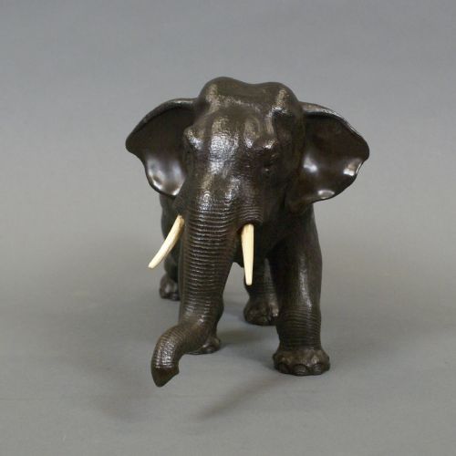 A JAPANESE MEIJI PERIOD BRONZE ELEPHANT - ADDITIONAL PHOTO 3