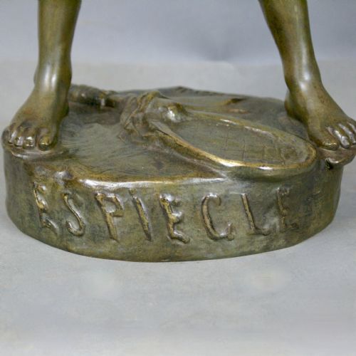 A CHARMING BRONZE FIGURE BY ANTOINE BOFILL 18751925 - ADDITIONAL PHOTO 3