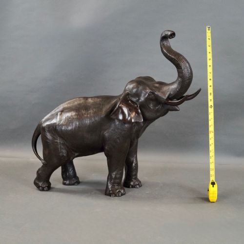A VERY LARGE MEIJI BRONZE ELEPHANT OKIMONO - ADDITIONAL PHOTO 1