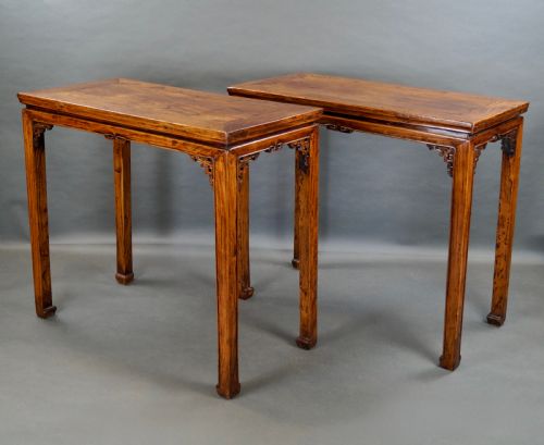 A PAIR OF 19THC CHINESE ELM SIDE TABLES - ADDITIONAL PHOTO 4
