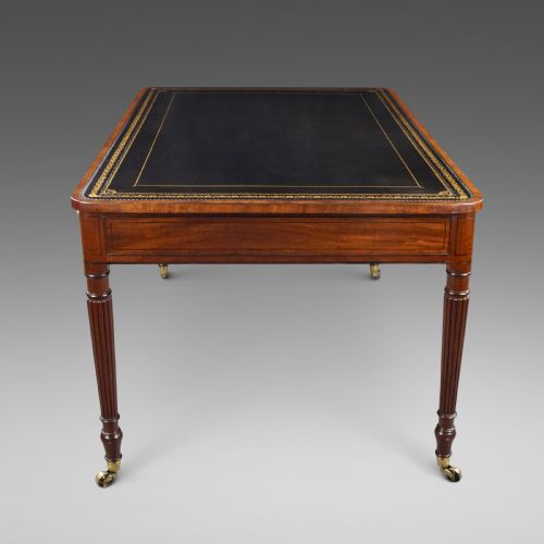 A FINE GEORGE III MAHOGANY PARTNERS WRITING TABLE - ADDITIONAL PHOTO 2
