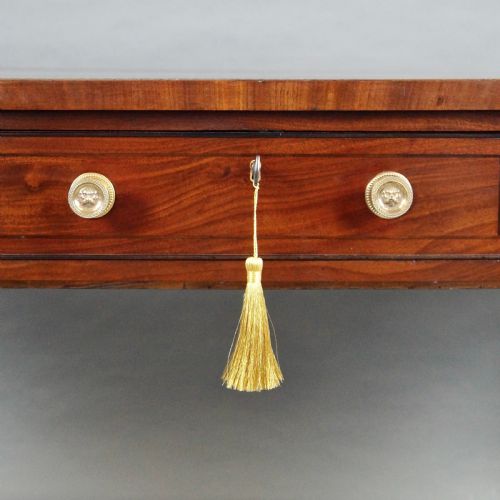 A FINE GEORGE III MAHOGANY PARTNERS WRITING TABLE - ADDITIONAL PHOTO 5