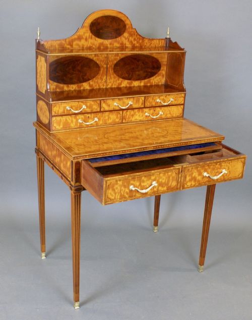 A SUPERB SATINWOOD BONHEUR DU JOUR - ADDITIONAL PHOTO 5