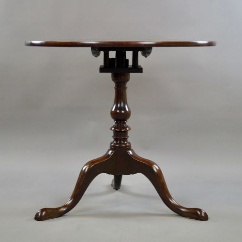 A GEORGE III TRIPOD TABLE WITH EXCEPTIONAL COLOUR - ADDITIONAL PHOTO 2