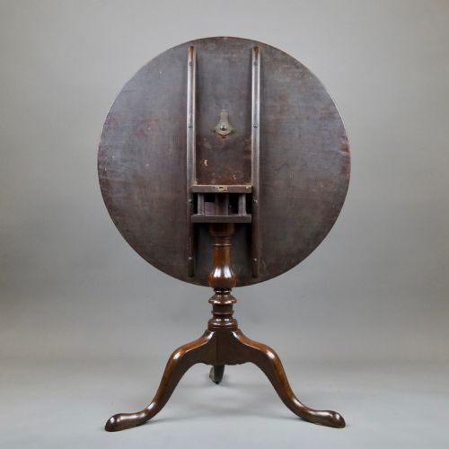 A GEORGE III TRIPOD TABLE WITH EXCEPTIONAL COLOUR - ADDITIONAL PHOTO 4