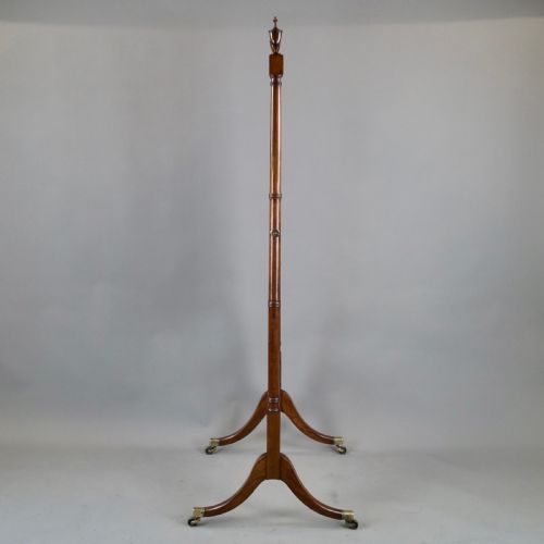 A FINE GEORGE III MAHOGANY CHEVAL MIRROR - ADDITIONAL PHOTO 4