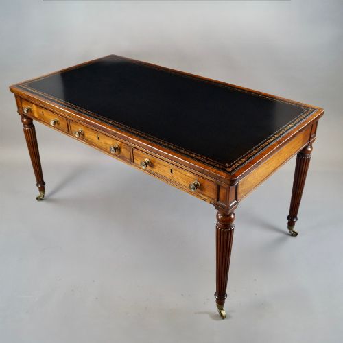A SUPERB REGENCY ROSEWOOD WRITING TABLE - ADDITIONAL PHOTO 3