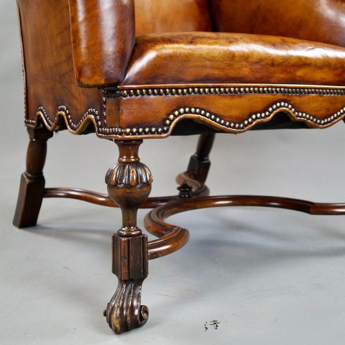 A 18TH CENTURY STYLE WALNUT LEATHER ARM CHAIR - ADDITIONAL PHOTO 3