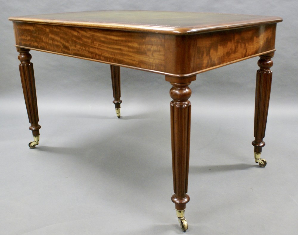 A fine quality mahogany writing table View III