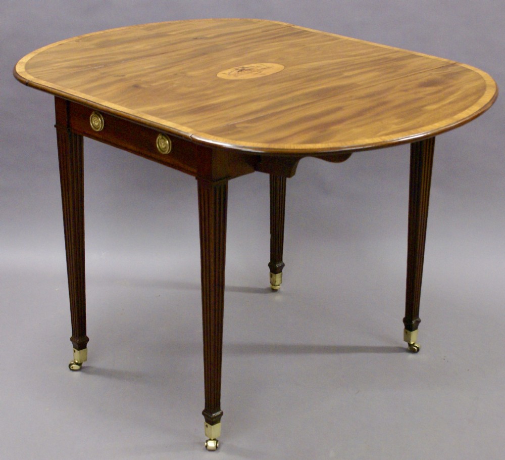A fine Hepplewhite period Pembroke table View II