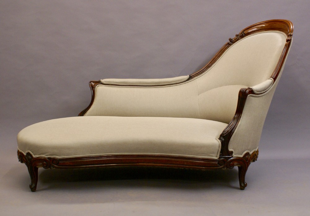 An attractive walnut chaise lounge View II