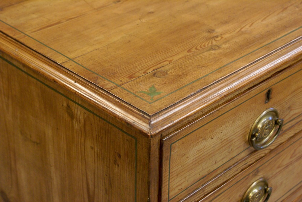 A Georgian pine chest of drawers View IV