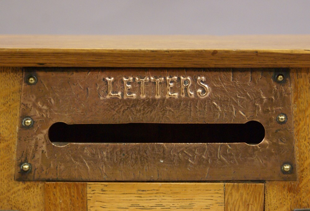 An Arts & Crafts letter box View V