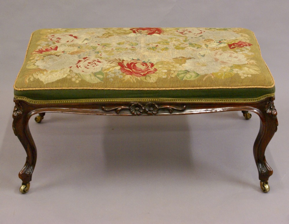 A fine rosewood stool View IV