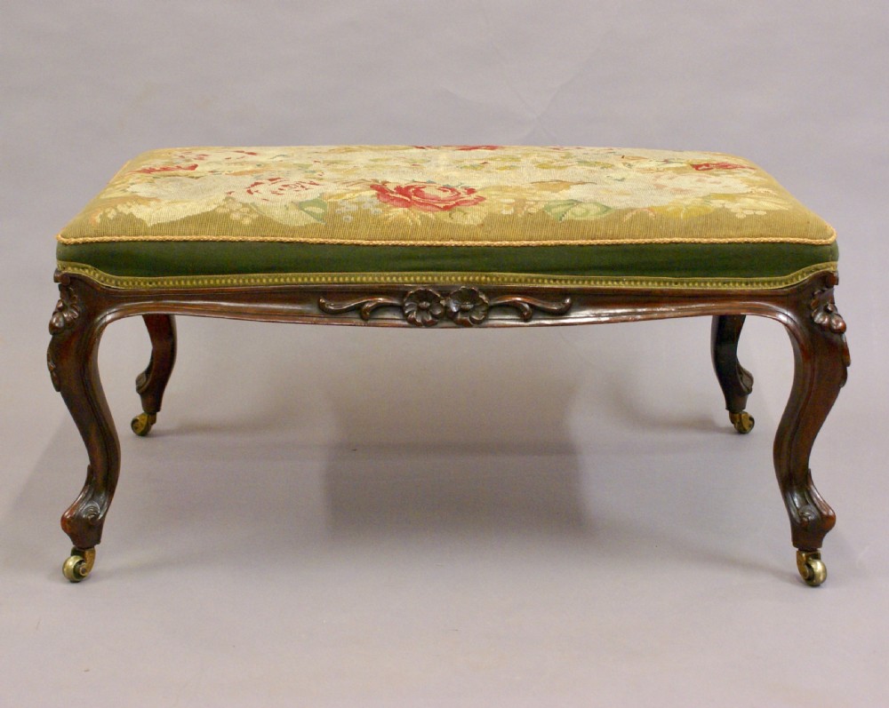 A fine rosewood stool View VI