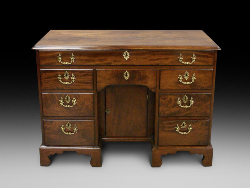 A very large Chippendale period knee-hole desk View IV