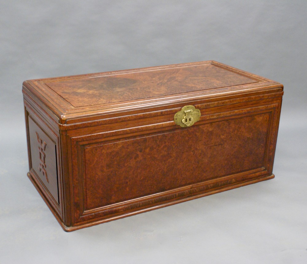 A superb late 19th Century trunk View III