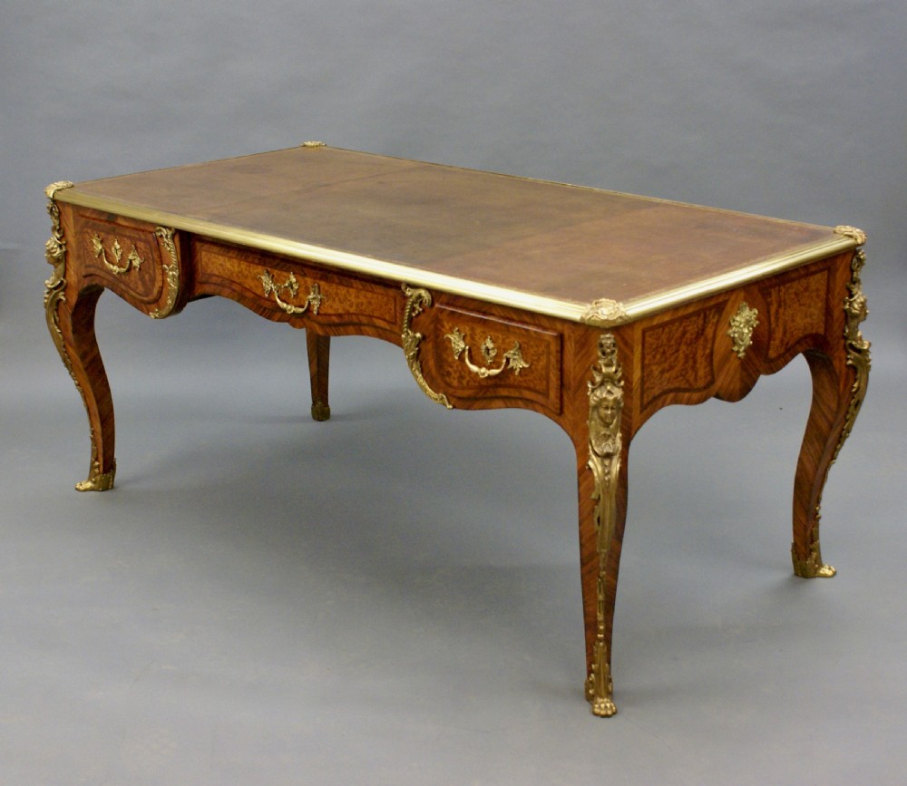 An impressive French bureau plat, writing table View VI