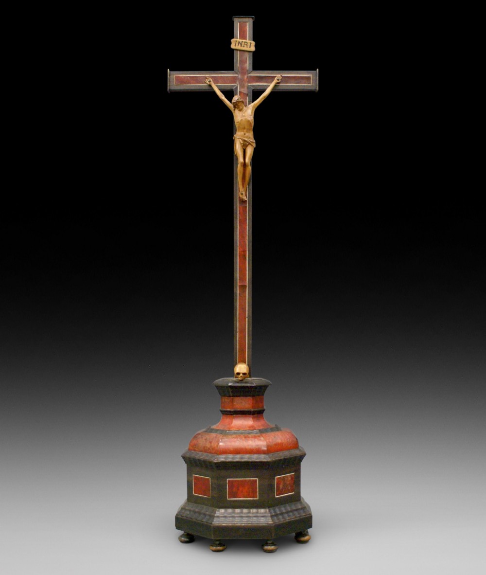 An early 18th C ebony, tortoiseshell and boxwood crucifix