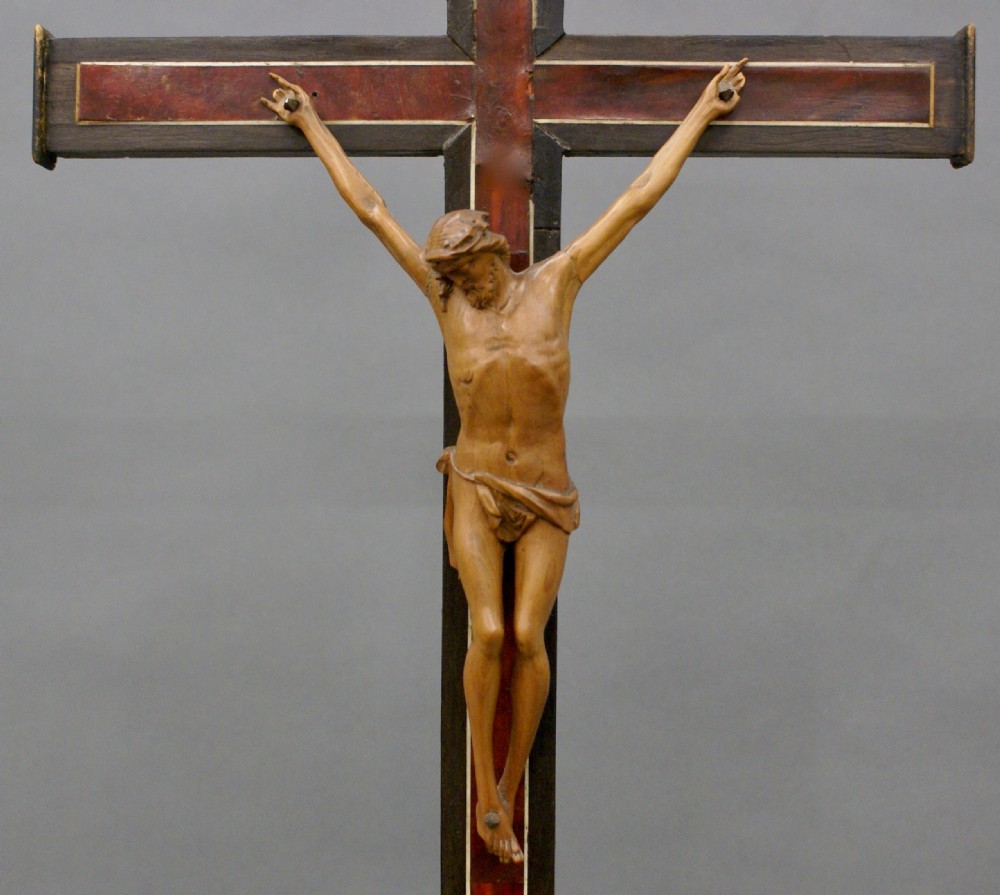An early 18th C ebony, tortoiseshell and boxwood crucifix View II