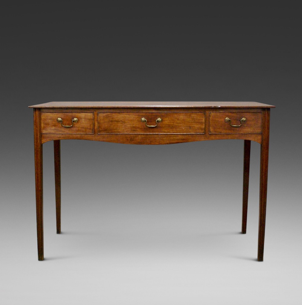 A Hepplewhite period mahogany side table