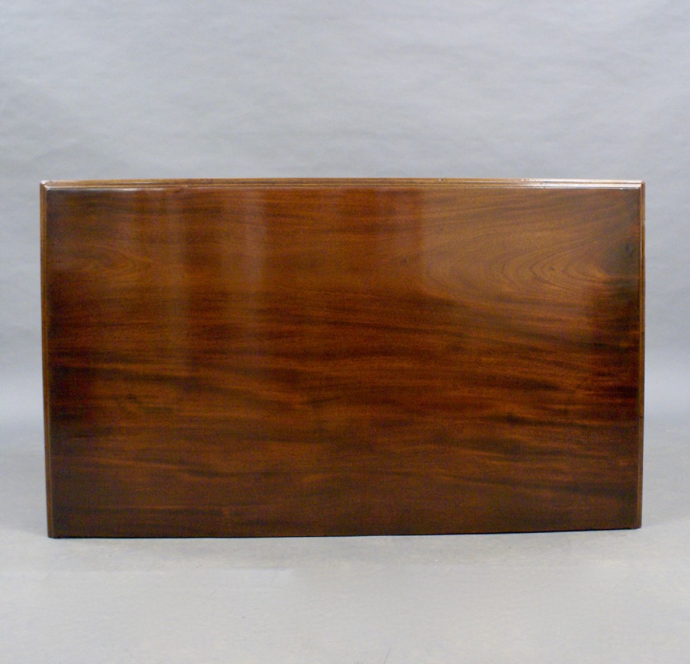 An attractive George III chest of drawers View IV