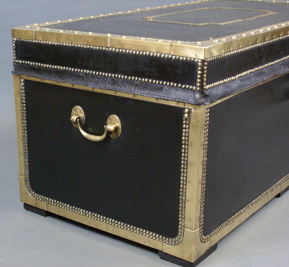 A large scale China Trade traveling trunk View IV