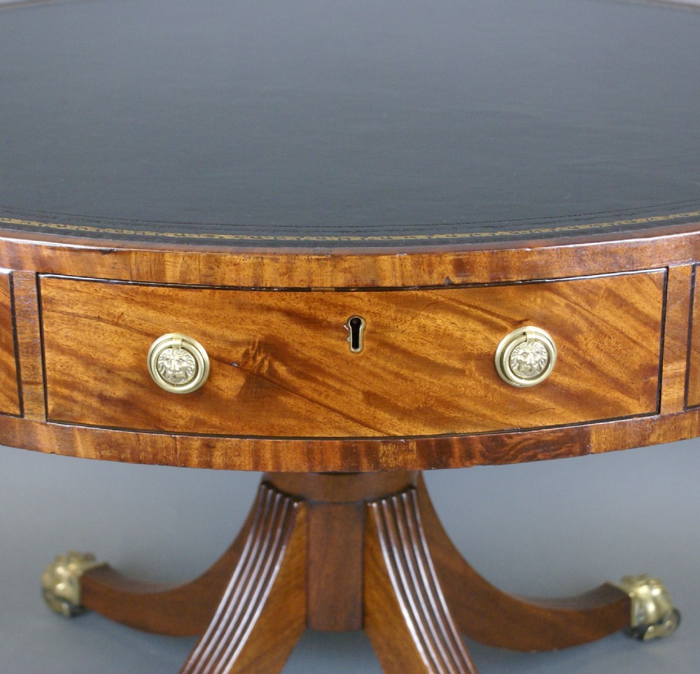 A fine Regency mahogany drum table View III