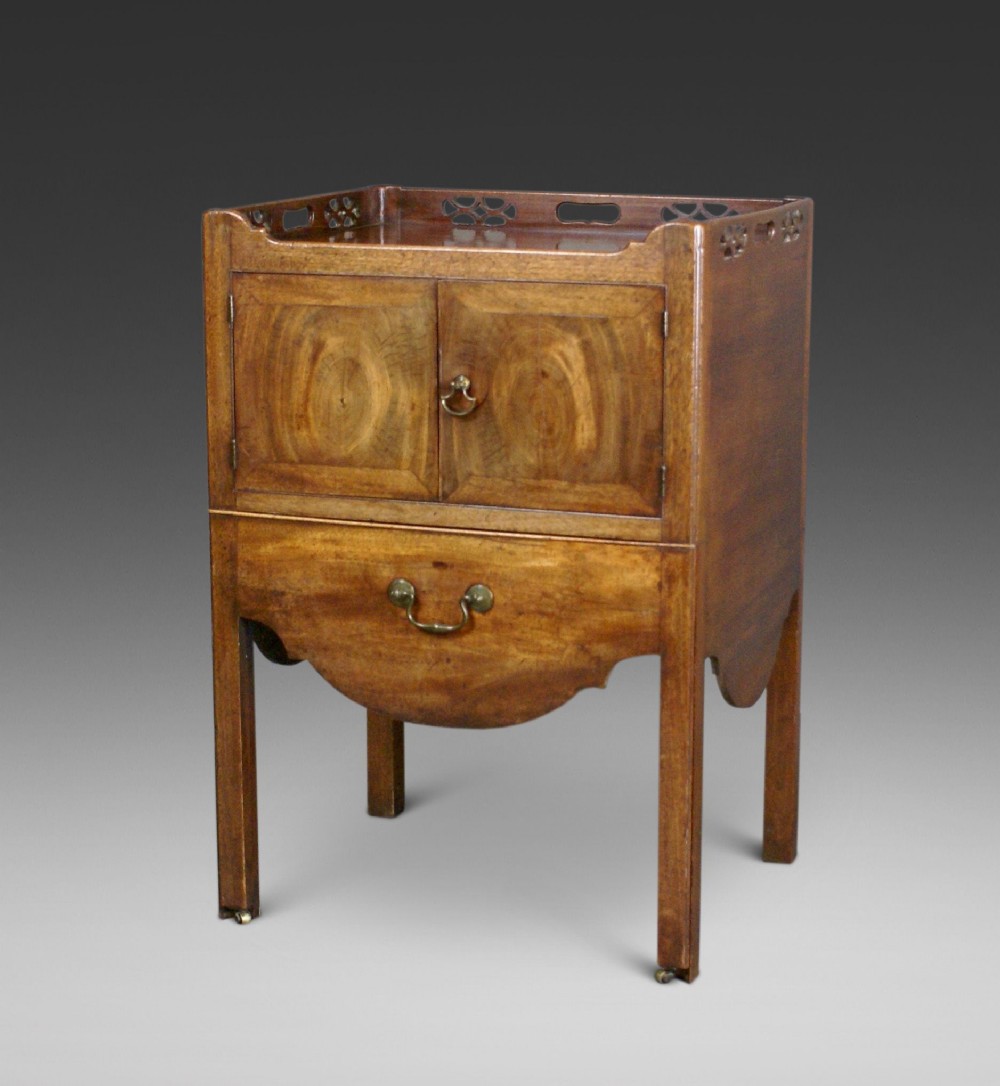 A George III Mahogany Pot Cupboard