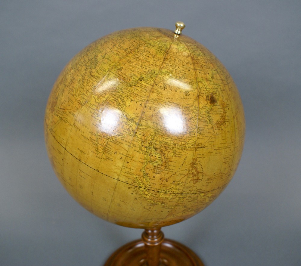 An Early 20Th Century 12