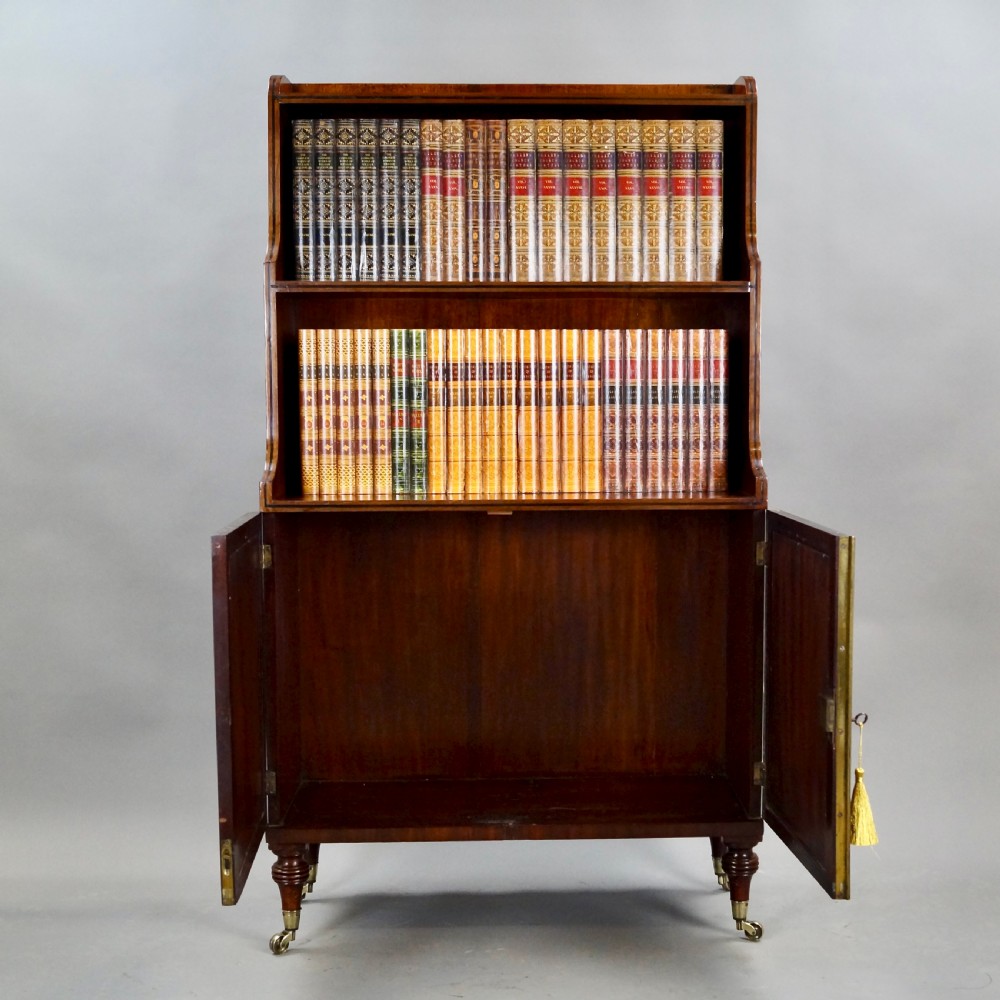 A Fine George III Mahogany Waterfall Bookcase View IV