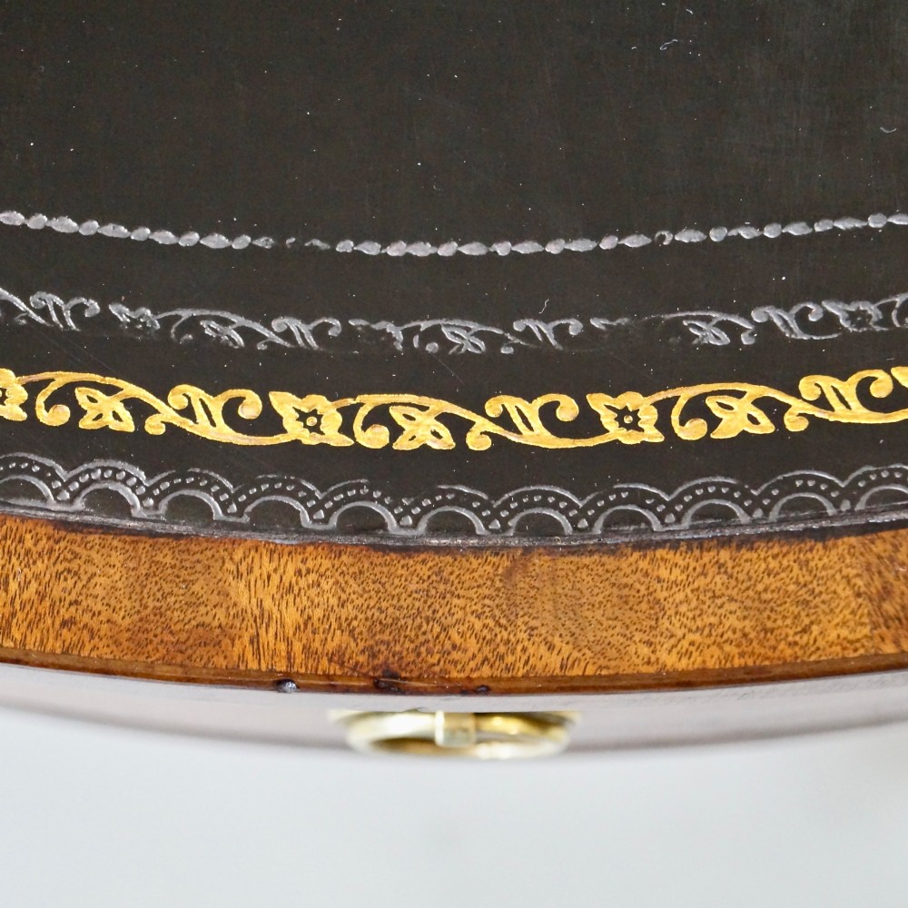 A Fine Regency Mahogany Drum Table View III