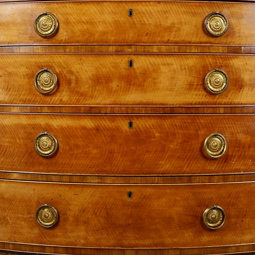 A Fine George III Satinwood Chest View IV