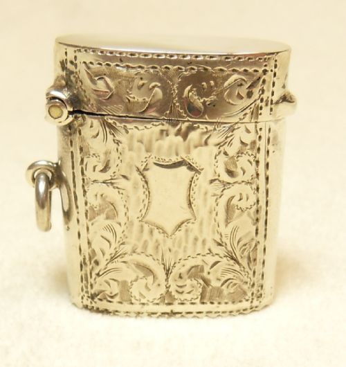an unusual solid silver ovoid vesta case birmingham 1905 - CATEGORY: ANTIQUE SILVER - DATED 1900