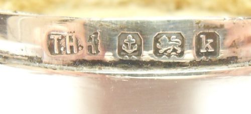 EDWARDIAN CIRCULAR SILVER TRINKET BOX WITH ROSE DECORATION BIRMINGHAM 1909 - ADDITIONAL PHOTO 2