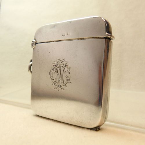 very rare silver vesta with hidden picture compartment - CATEGORY: ANTIQUE SILVER - DATED 1910
