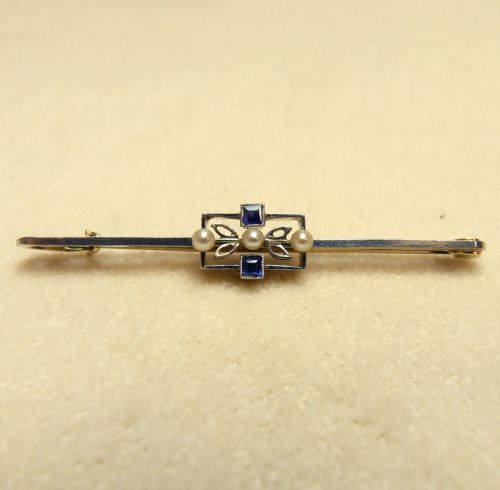 15 CARAT GOLD AND PLATINUM SAPPHIRE AND SEED PEARL BAR BROOCH - ADDITIONAL PHOTO 1