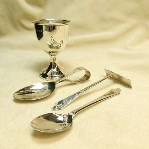 CASED SILVER CHILDS FEEDING SET BIRMINGHAM 1930 - ADDITIONAL PHOTO 3