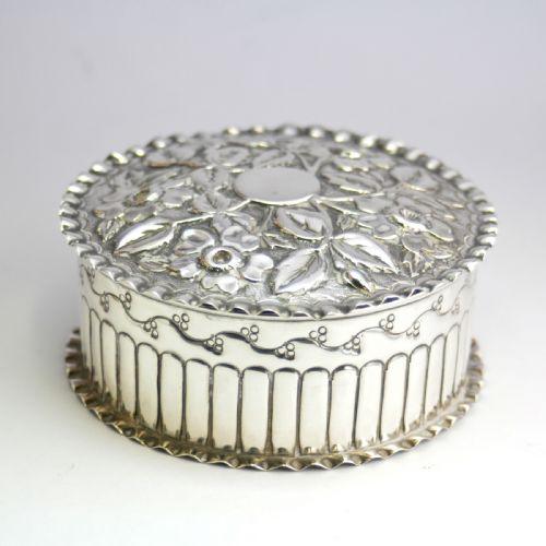 CIRCULAR SILVER TRINKET BOX BIRMINGHAM 1888 - ADDITIONAL PHOTO 1