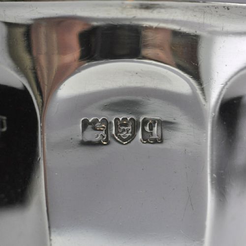 SILVER EGG CUP BY MAPPIN WEBB HALLMARKED LONDON 1931 NJL9610 - ADDITIONAL PHOTO 4