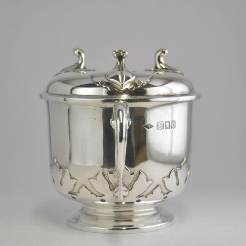 SILVER PORRINGER RARE FOOTED LID LONDON 1917 BY JOHNSON WALKER NJL10183 - ADDITIONAL PHOTO 5