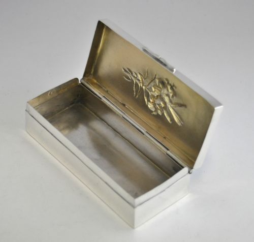 SILVER FLORAL TOP BOX HALLMARKED LONDON 1905 WILLIAM COMYNS SONS NJL10180 - ADDITIONAL PHOTO 4
