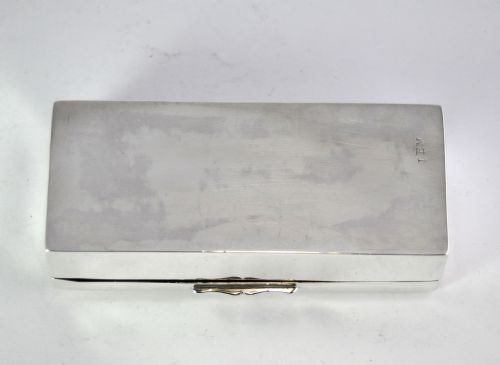 SILVER FLORAL TOP BOX HALLMARKED LONDON 1905 WILLIAM COMYNS SONS NJL10180 - ADDITIONAL PHOTO 8