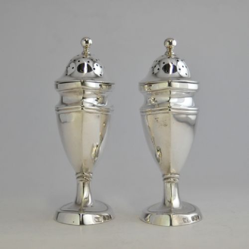 PAIR SILVER PEPPER POTS SHEFFIELD 1910 WALTER ADAMS PHILLIPS NJL9530 - ADDITIONAL PHOTO 2