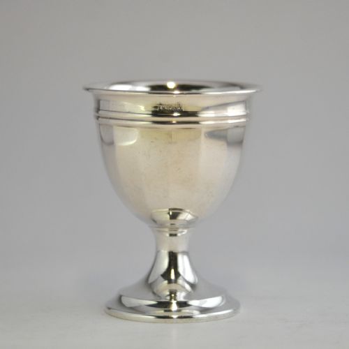 silver egg cup birmingham 1932 barker bros - CATEGORY: ANTIQUE SILVER - DATED 1940