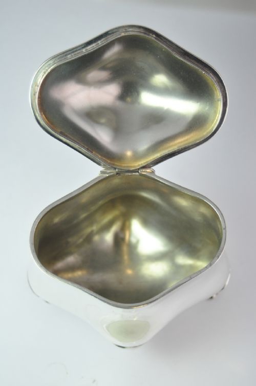 EDWARDIAN SILVER TEA CADDY WALKER HALL SHEFFIELD 1905 - ADDITIONAL PHOTO 3