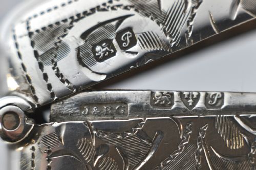 SILVER VESTA CASE WITH HEART CARTOUCHE CHESTER 1915 BY J R GRIFFIN NJL10267 - ADDITIONAL PHOTO 6