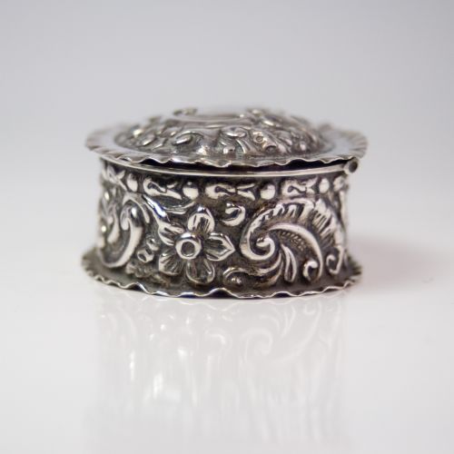 BEAUTIFULLY ORNATE VICTORIAN SILVER PILL TRINKET BOX BIRMINGHAM 1898 NJL9908 - ADDITIONAL PHOTO 3
